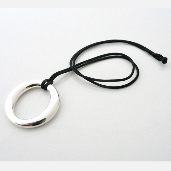 Tiffany & Co. Elsa Peretti Sevillana XL Sterling Silver O Necklace - Picture 4 of 6